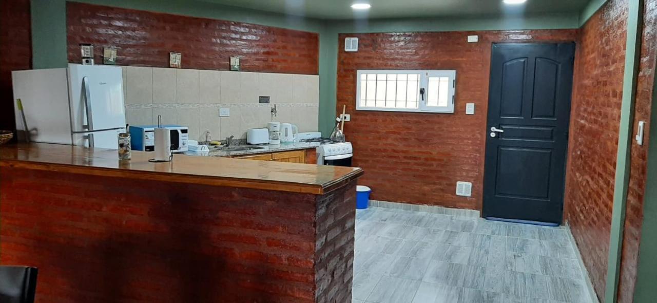 Alquiler Temporario En Trelew Esterno foto